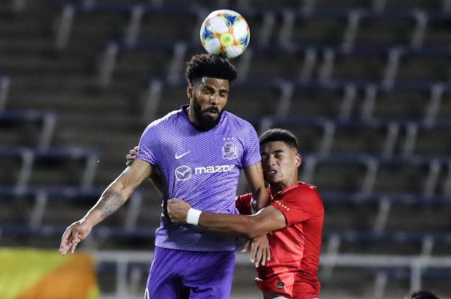 洛杉矶湖人训练开放日，今晨远射贴柱引欢呼，亚冠在即，高层口径保持一致的简单介绍