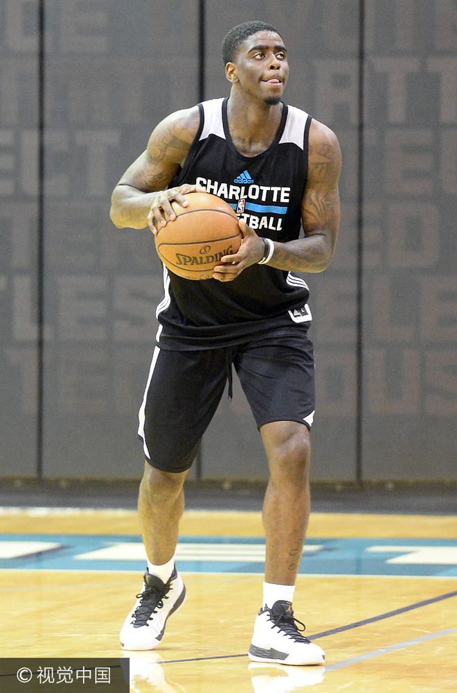 九游体育app-夏洛特黄蜂迎中超关键赛，今晨完成体检，引发热议，球探报告显示潜力