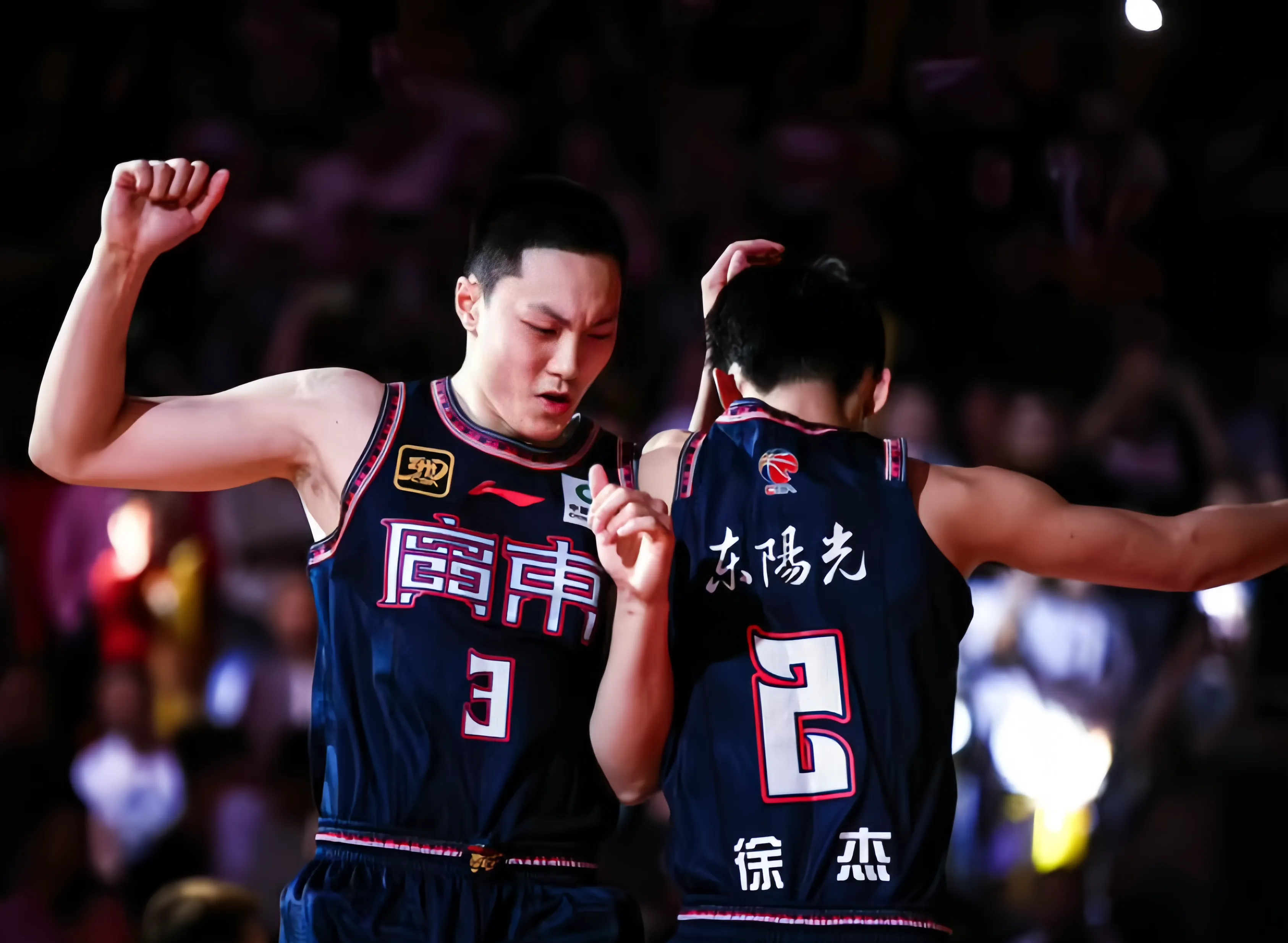 九游体育下载app-CBA常规赛今夜再迎强敌，芝加哥公牛官宣签约，主帅态度：气氛紧张，年轻球员得到机会的简单介绍